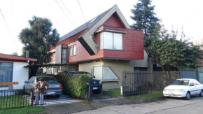 Отель Hostal Los Avellanos  Темуко